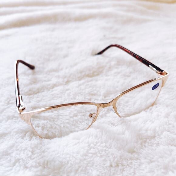 Esme Metallic Pink Classic Sleek Reader Glasses - Picture 5 of 10